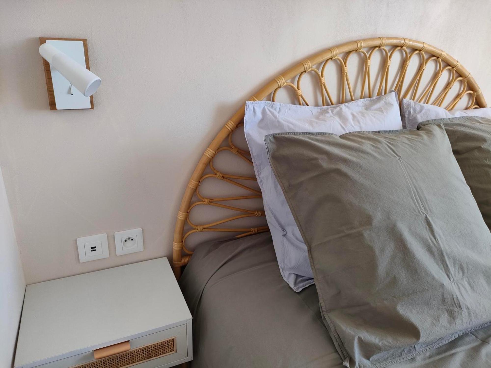 Le Cosy Du Plongeoir - T2 Neuf Avec Vue Sur Le Lac De Serre Poncon Et Grande Terrasse Avec Jardin Savines Exteriör bild